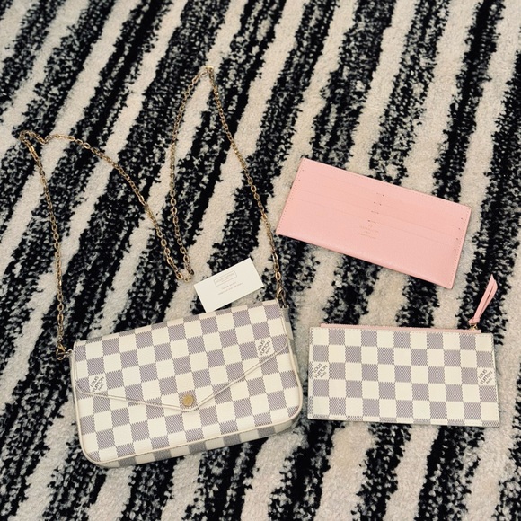 Louis Vuitton White and Pink Crossbody Bag - Picture 1 of 4